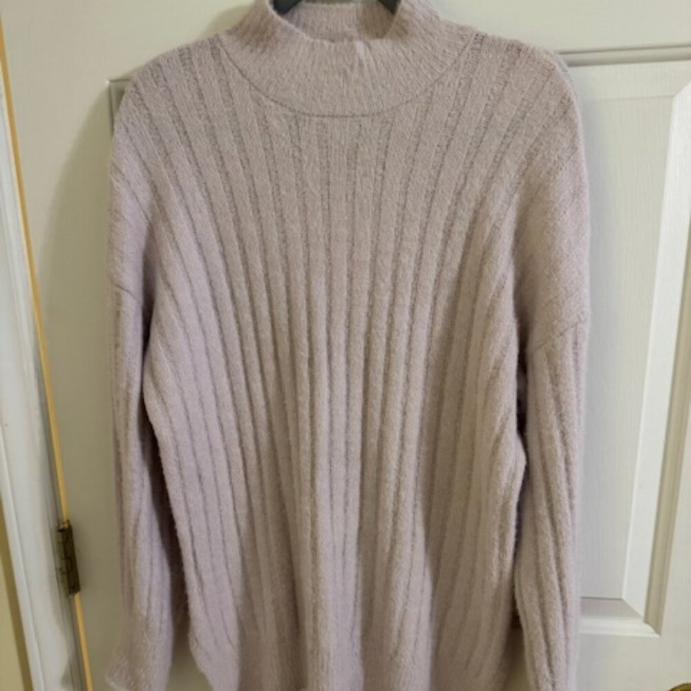 NWOT Jessica Simpson Lilac Fuzzy Knit Sweater Pastel Clean Girl Soft M